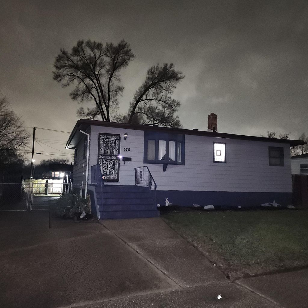 Photo of 576 Dallas Street, Gary, IN 46406 (MLS # 832331)