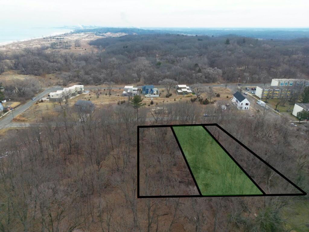 1040 N Wells, Lots 32, 33, 34 Street