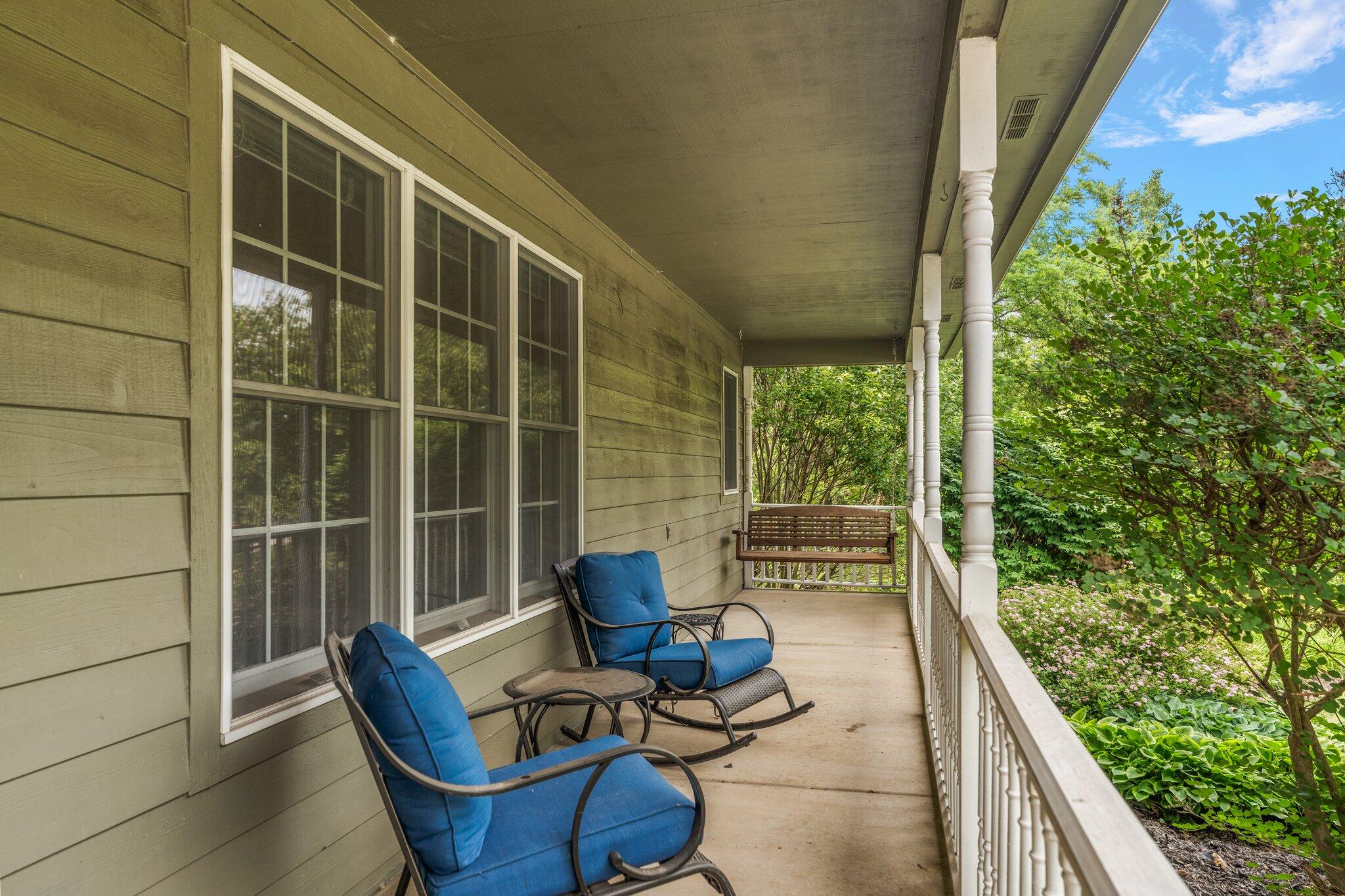 556 Shatz Drive N