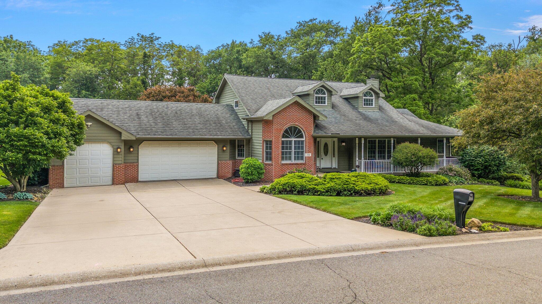 556 Shatz Drive N