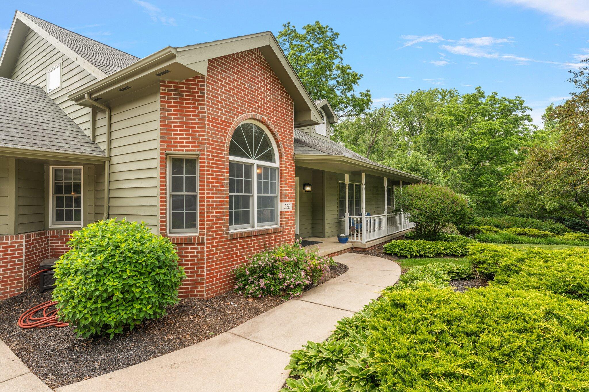 556 Shatz Drive N