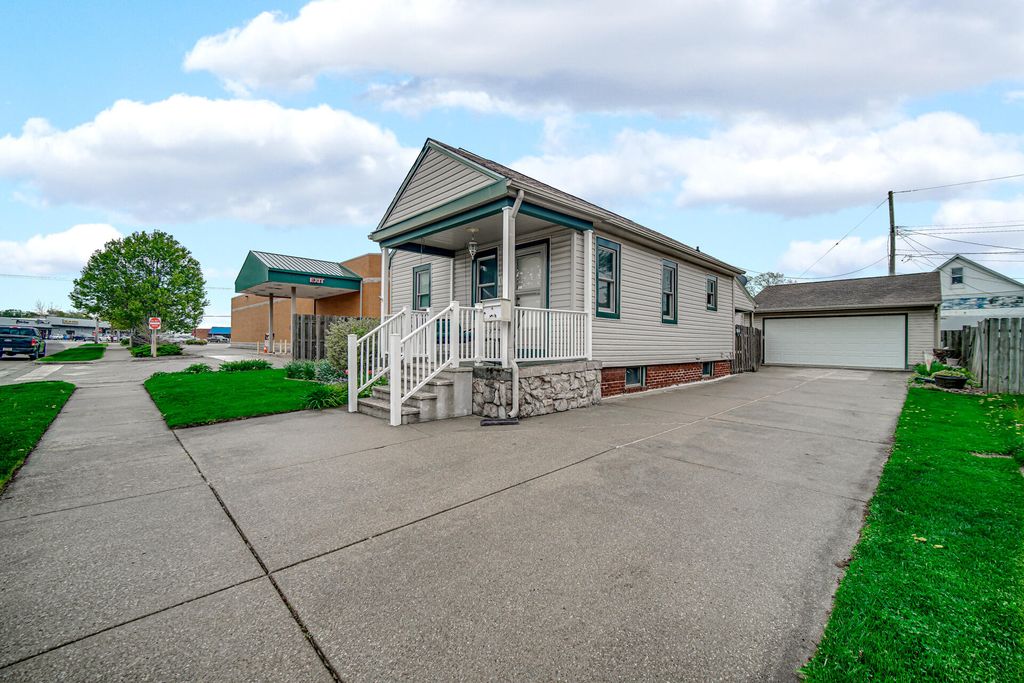 Photo of 518 Grove Street, La Porte, IN 46350 (MLS # 837791)