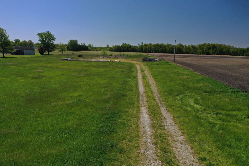 Photo of 0 W In-114, Rensselaer, IN 47978 (MLS # 838664)