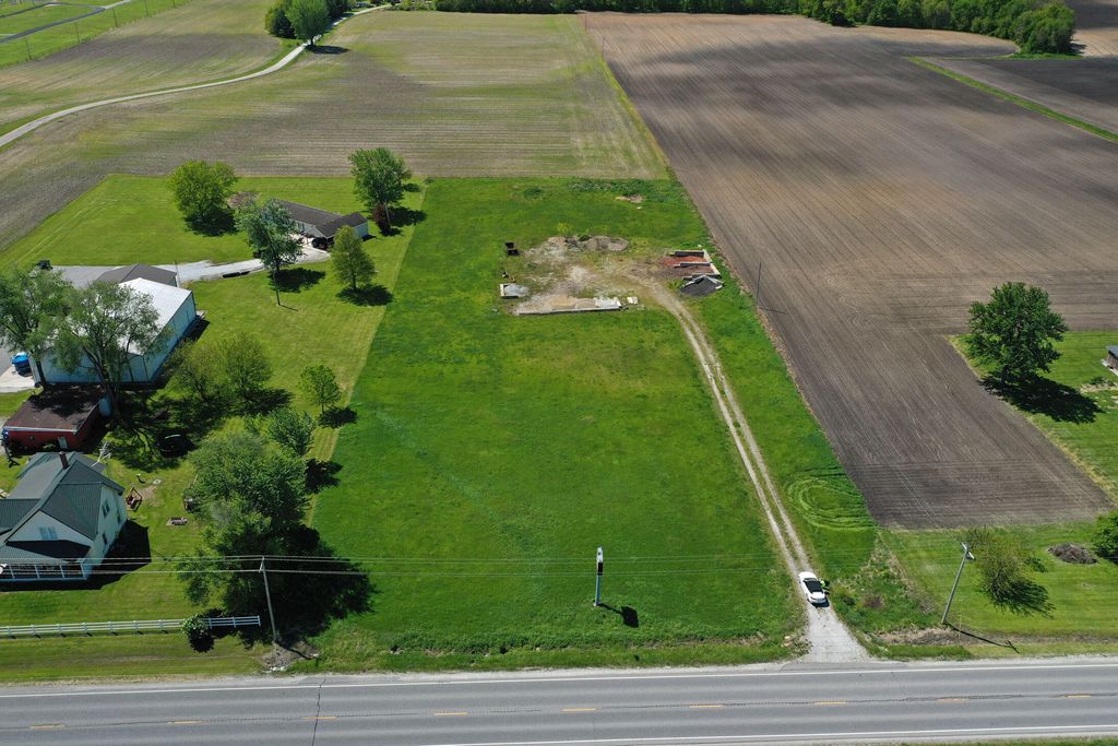 Photo of 0 W In-114, Rensselaer, IN 47978 (MLS # 838664)