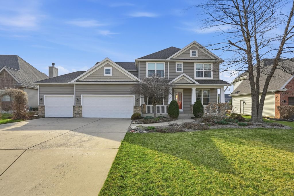 Photo of 1144 Mary Ellen Drive, Crown Point, IN 46307 (MLS # 835693)