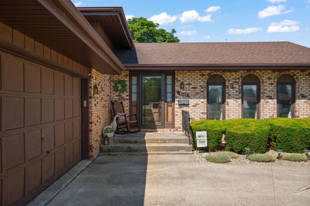 Photo of 8144 Tapper Avenue, Munster, IN 46321 (MLS # 843411)