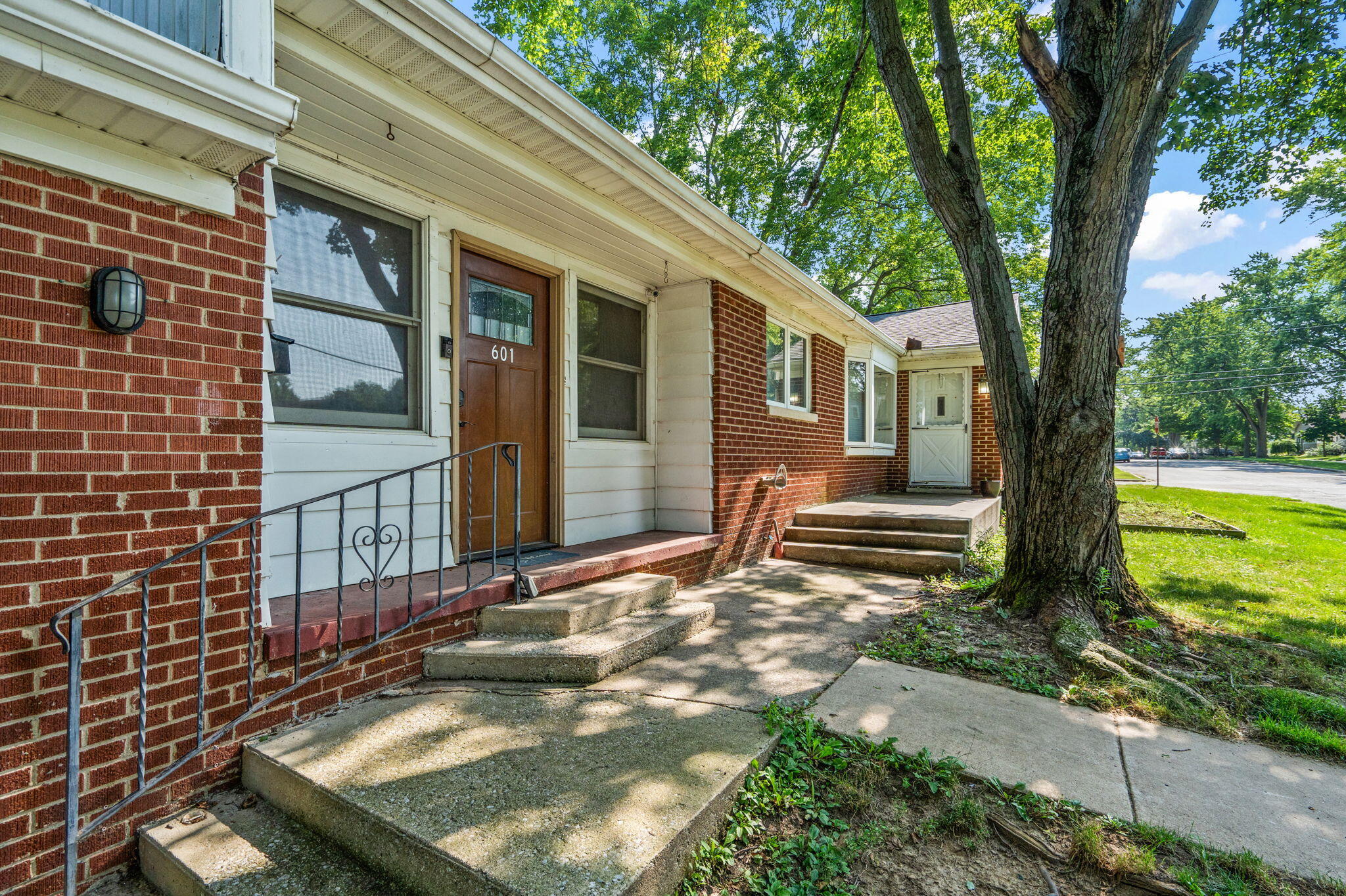 601 Madison Street