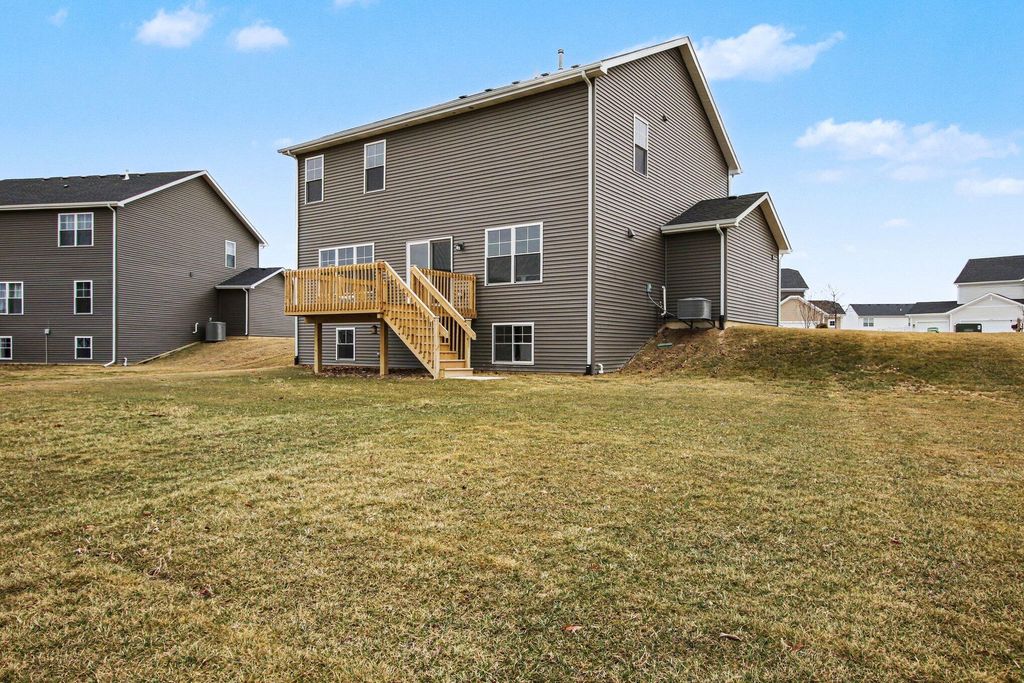 Photo of 7660 E 118th Place, Crown Point, IN 46307 (MLS # 835041)