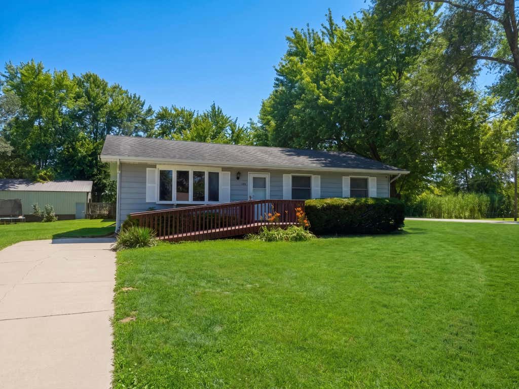 Photo of 1301 E 34th Avenue, Hobart, IN 46342 (MLS # 843151)