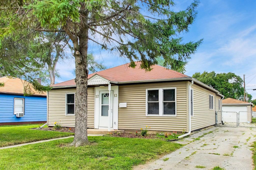Photo of 2713 Ross Street, Highland, IN 46322 (MLS # 842506)