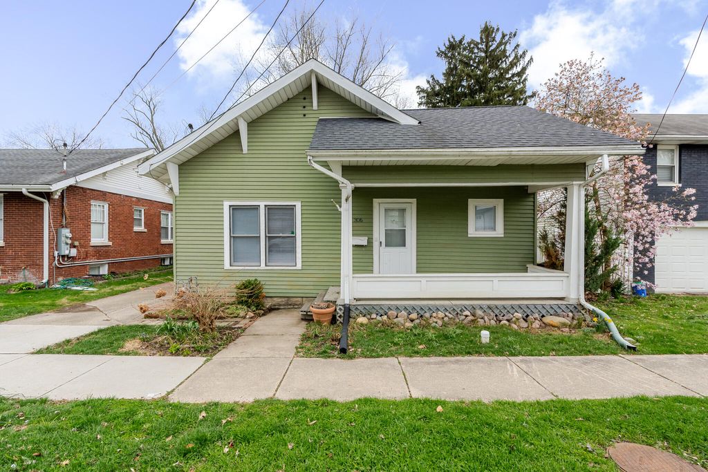 Photo of 306 Brown Street, Valparaiso, IN 46383 (MLS # 837092)