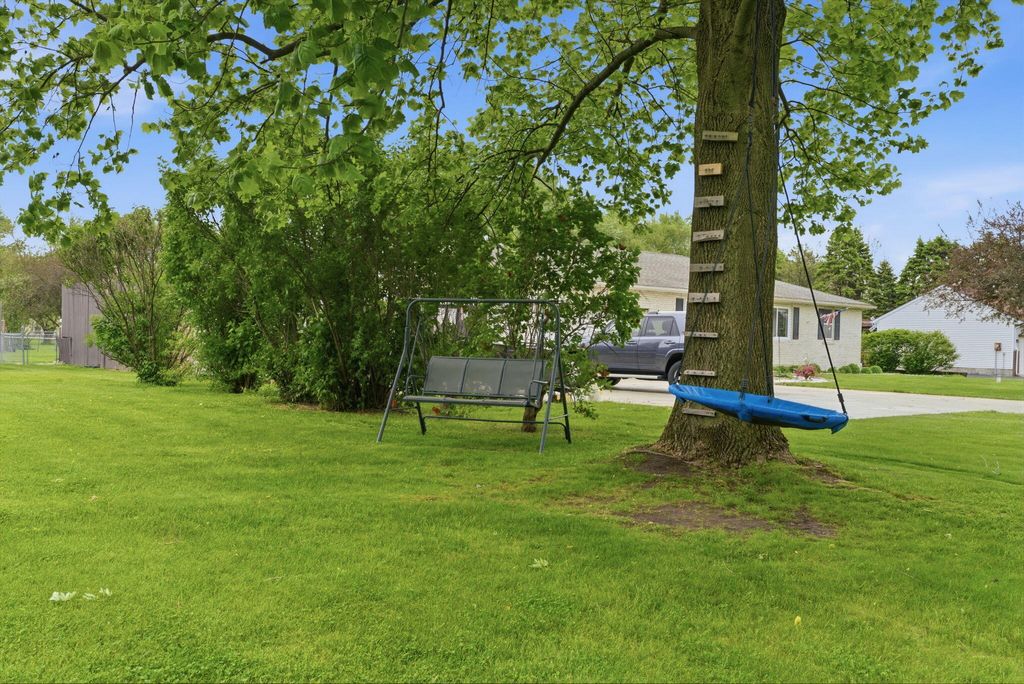 Photo of 395 W State Road 8, Hebron, IN 46341 (MLS # 839275)