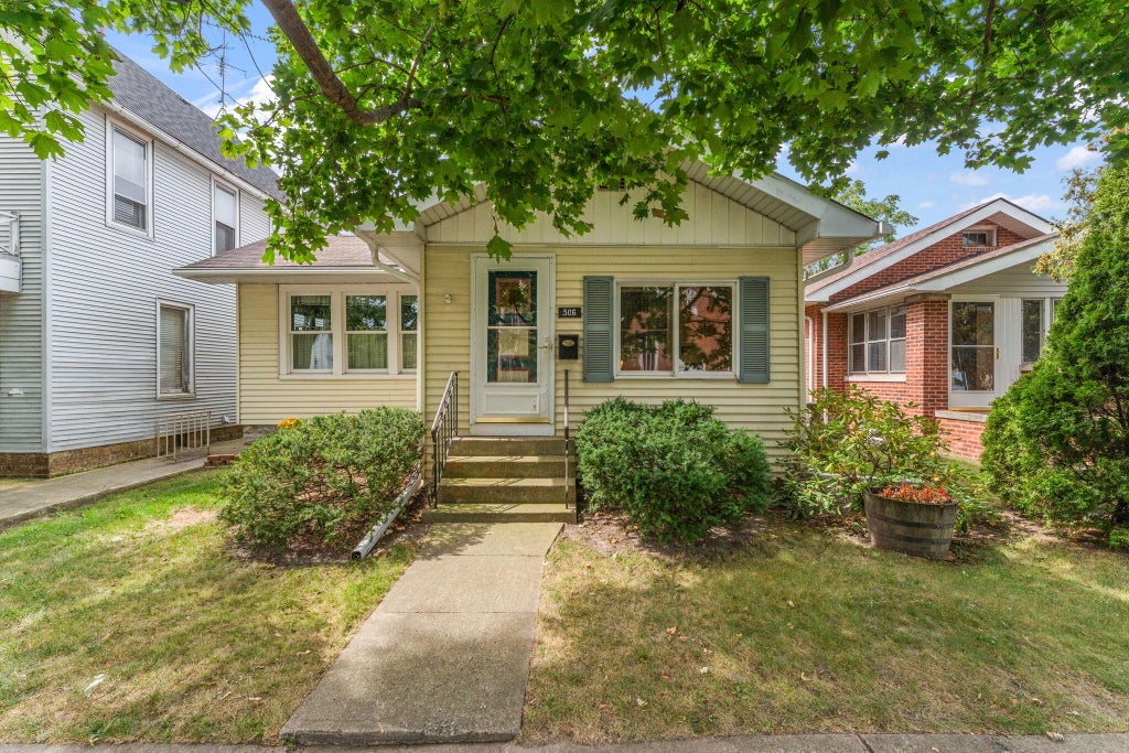 Photo of 506 Main Street, Hobart, IN 46342 (MLS # 845239)