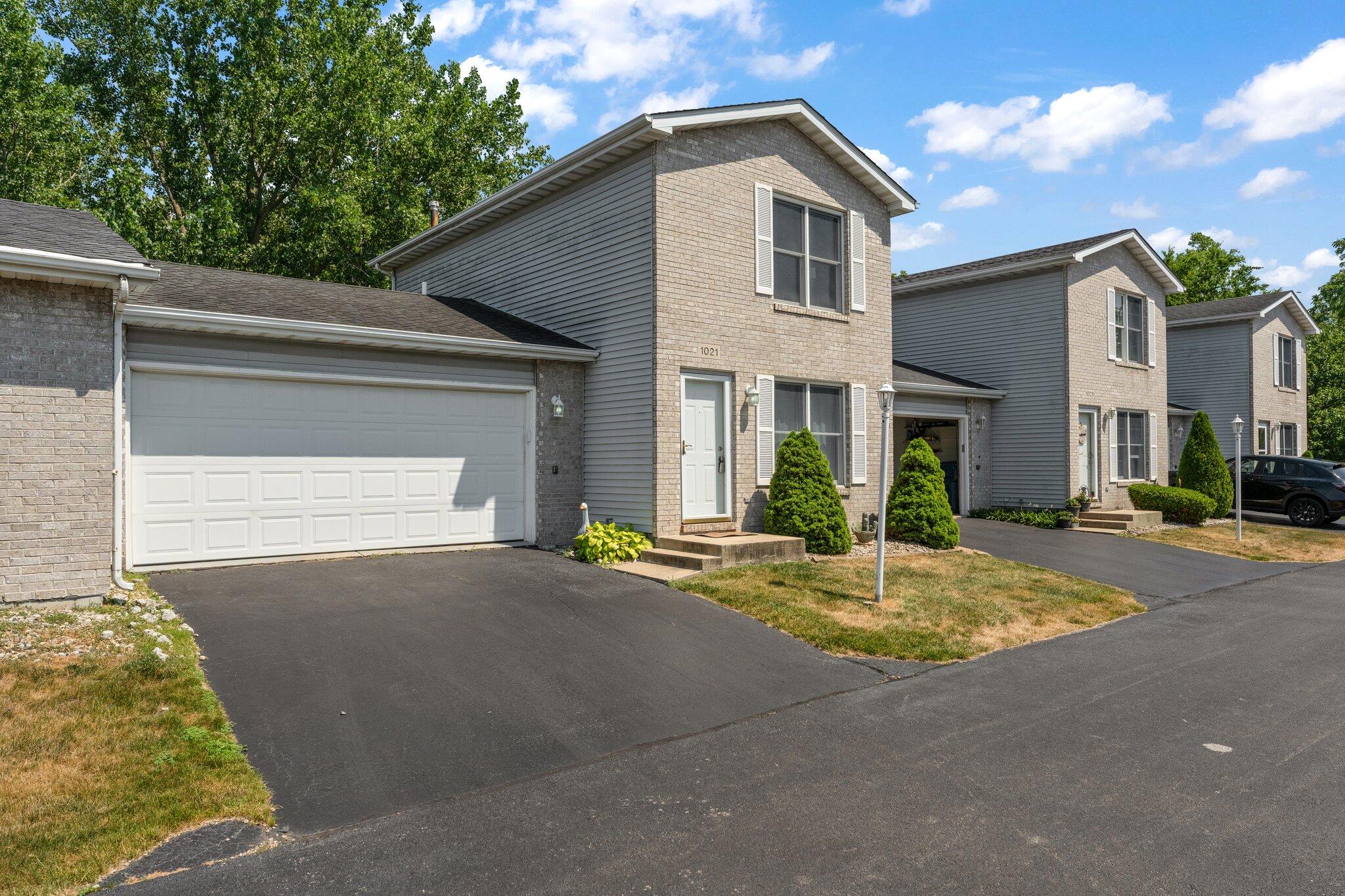 Dyer, Indiana 46311, United States, 2 Bedrooms Bedrooms, ,2 BathroomsBathrooms,Residential,Active,166676 Dyer, Indiana 46311, United States, 2 Bedrooms Bedrooms, ,2 BathroomsBathrooms,Residential,Active,166676