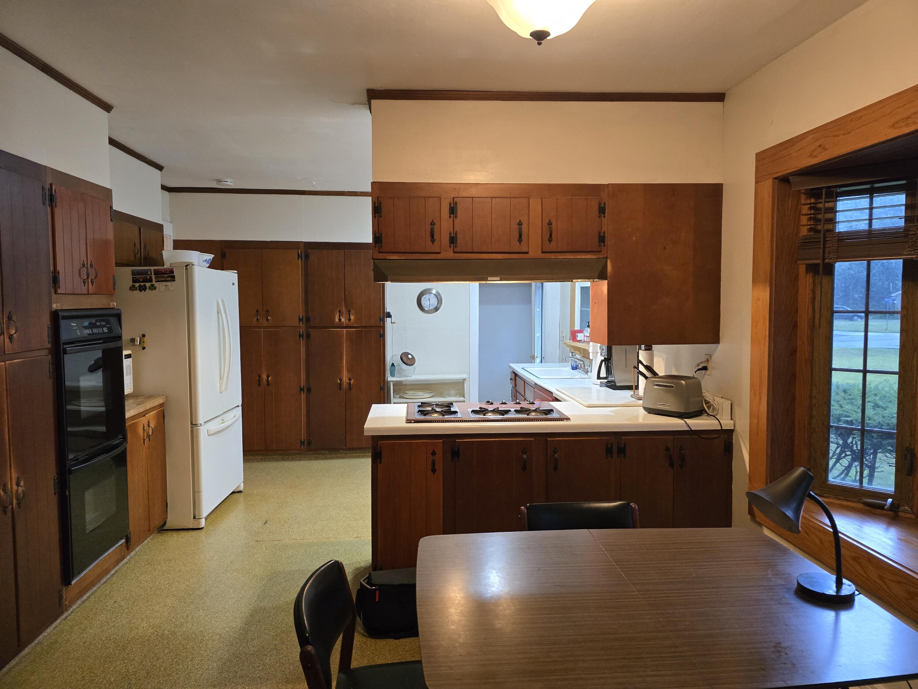 2936 Belle Plaine Trail