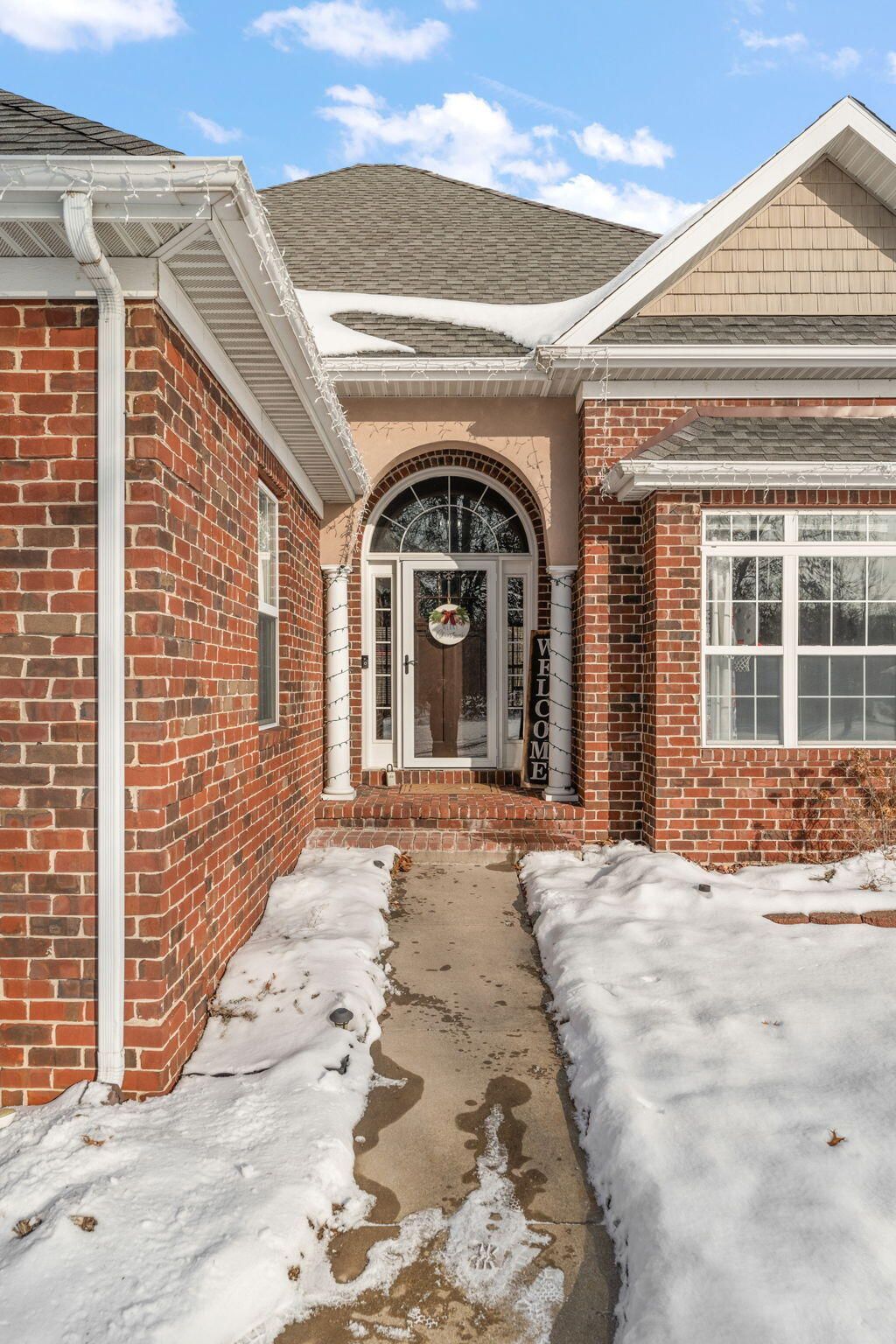 Photo of 6776 Fox Crossing, Knox, IN 46534 (MLS # 831965)