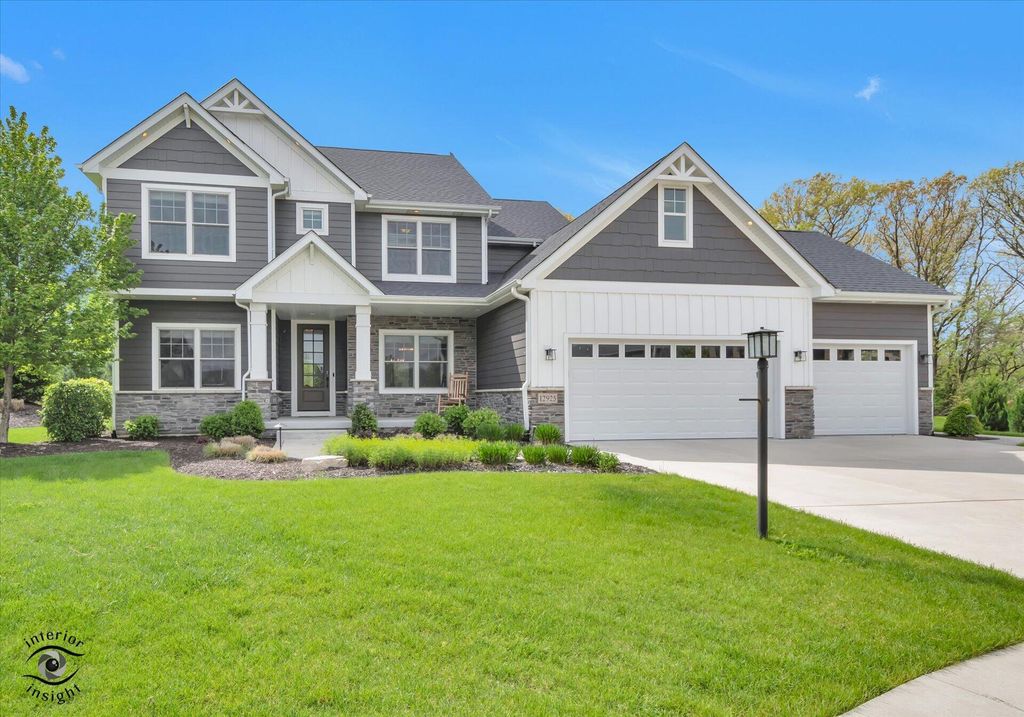 Photo of 12925 Red Lily Way, Saint John, IN 46373 (MLS # 838490)