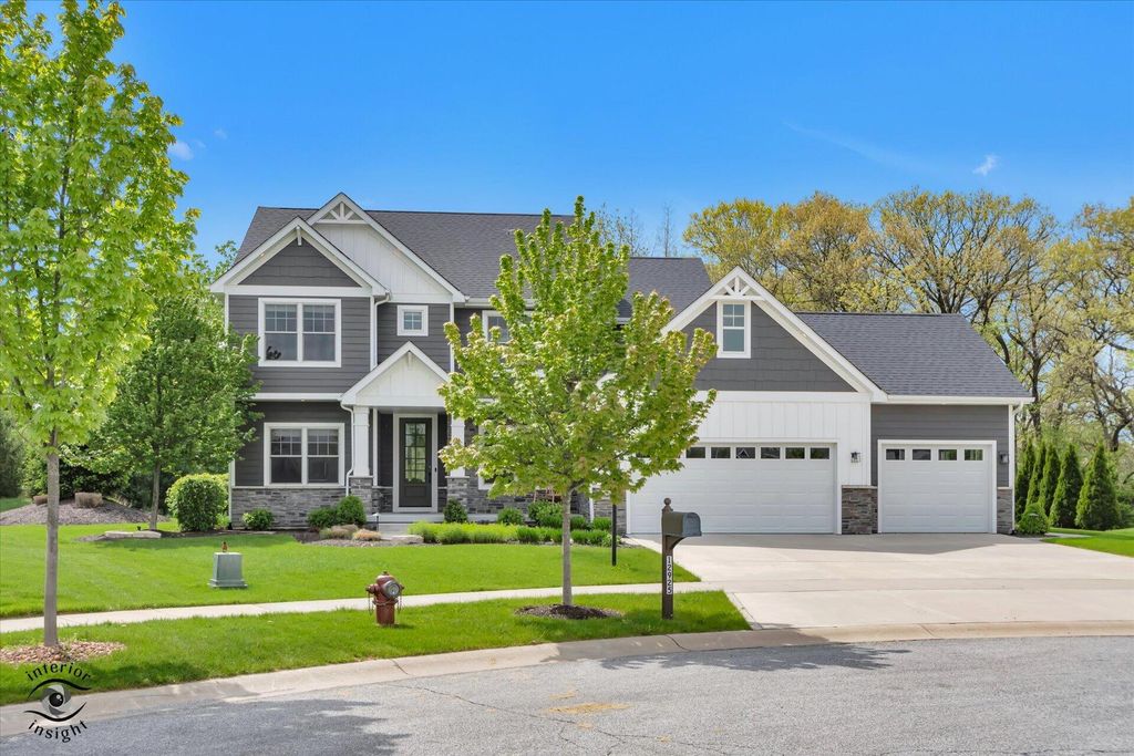 Photo of 12925 Red Lily Way, Saint John, IN 46373 (MLS # 838490)