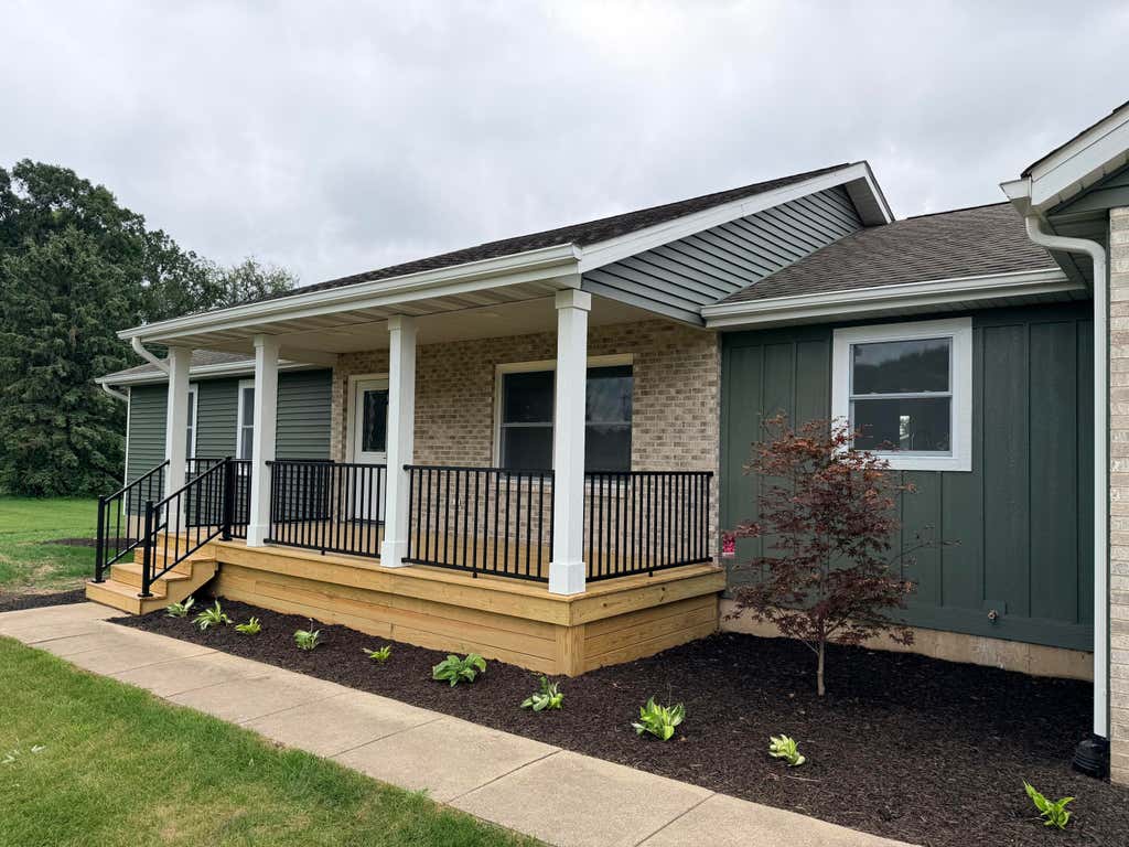 Photo of 148 Rillstone Drive, Kouts, IN 46347 (MLS # 843039)
