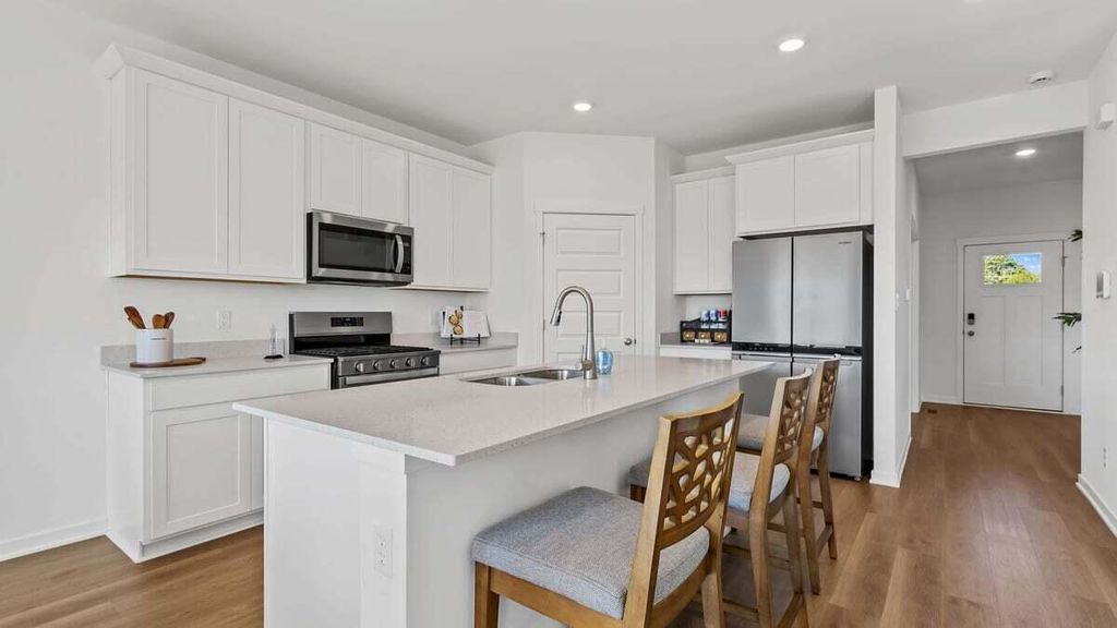 Photo of 7615 W 106th Place, Crown Point, IN 46307 (MLS # 837708)