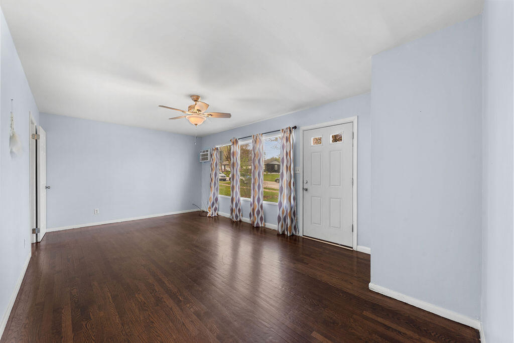 Gary, Indiana 46409, United States, 3 Bedrooms Bedrooms, ,1 BathroomBathrooms,Residential,Active,120008