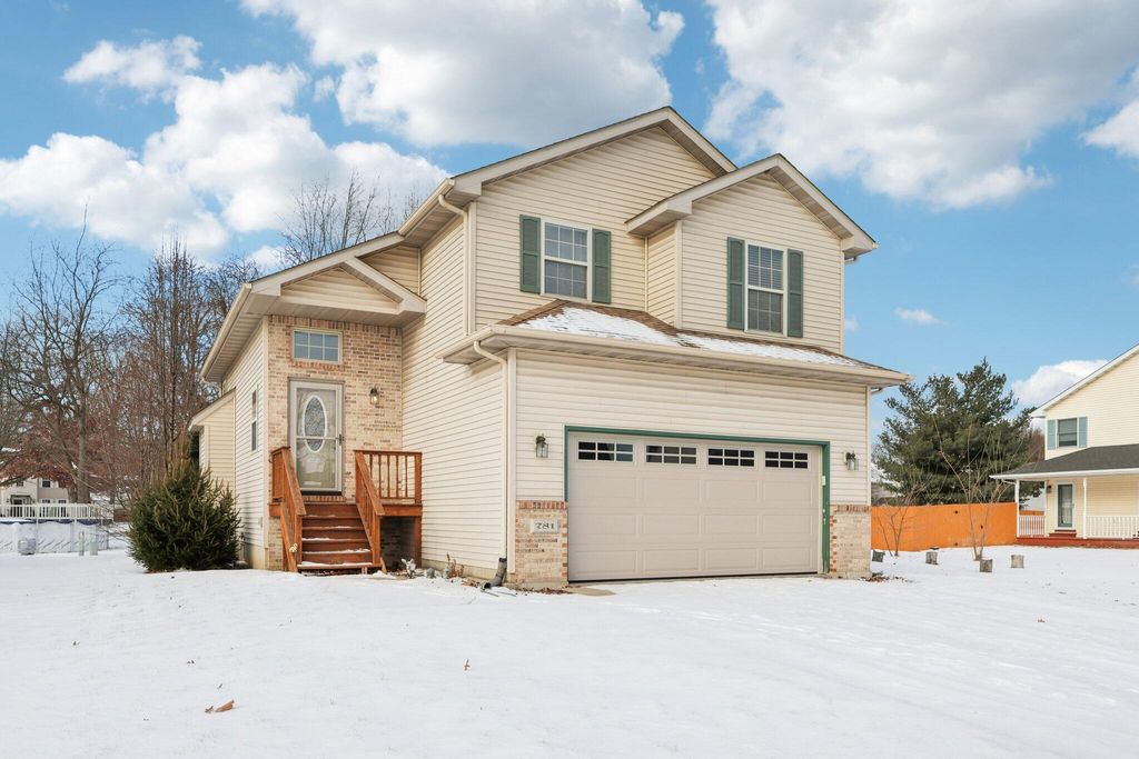 Photo of 781 David Boulevard, Chesterton, IN 46304 (MLS # 833152)