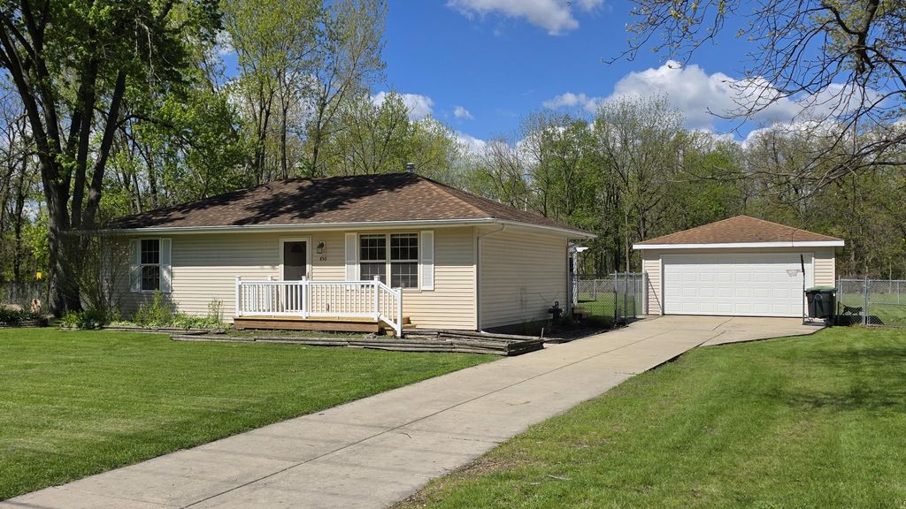 Photo of 850 S Wisconsin Street, Hobart, IN 46342 (MLS # 838206)