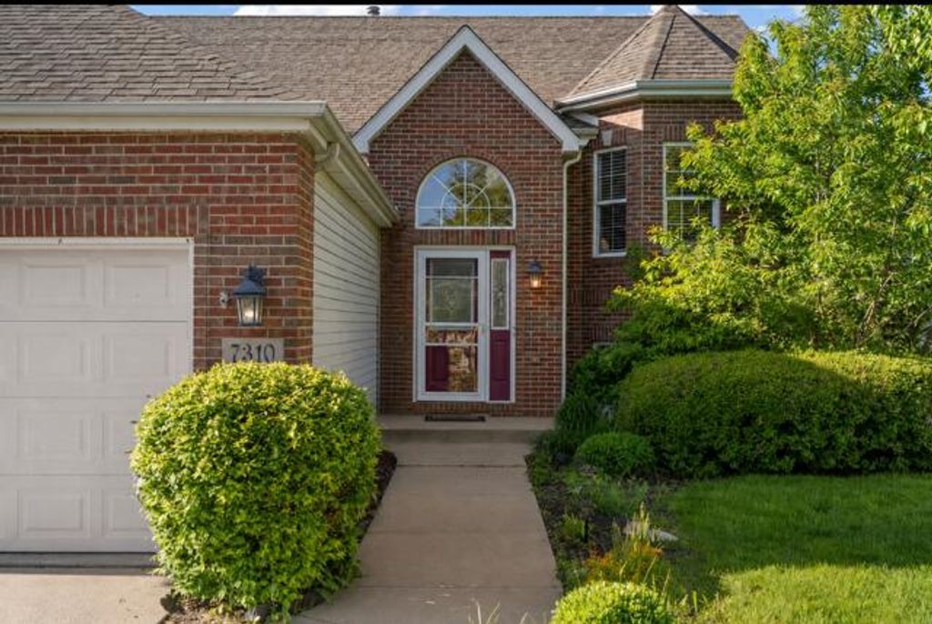 Photo of 7310 E 103rd Avenue, Crown Point, IN 46307 (MLS # 839090)