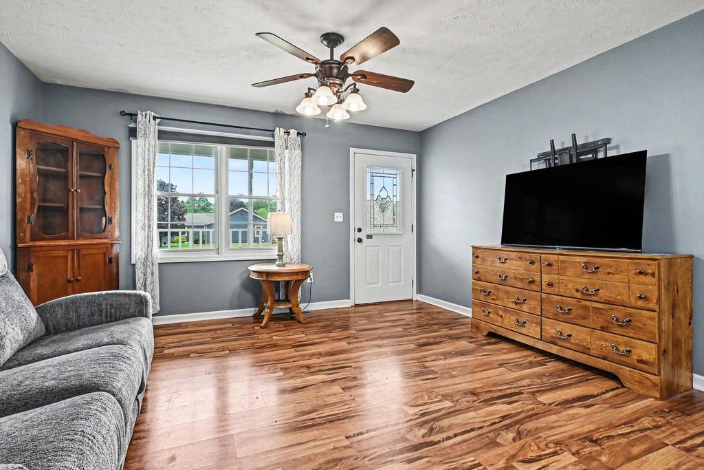 Photo of 724 S 500 E, Knox, IN 46534 (MLS # 839277)