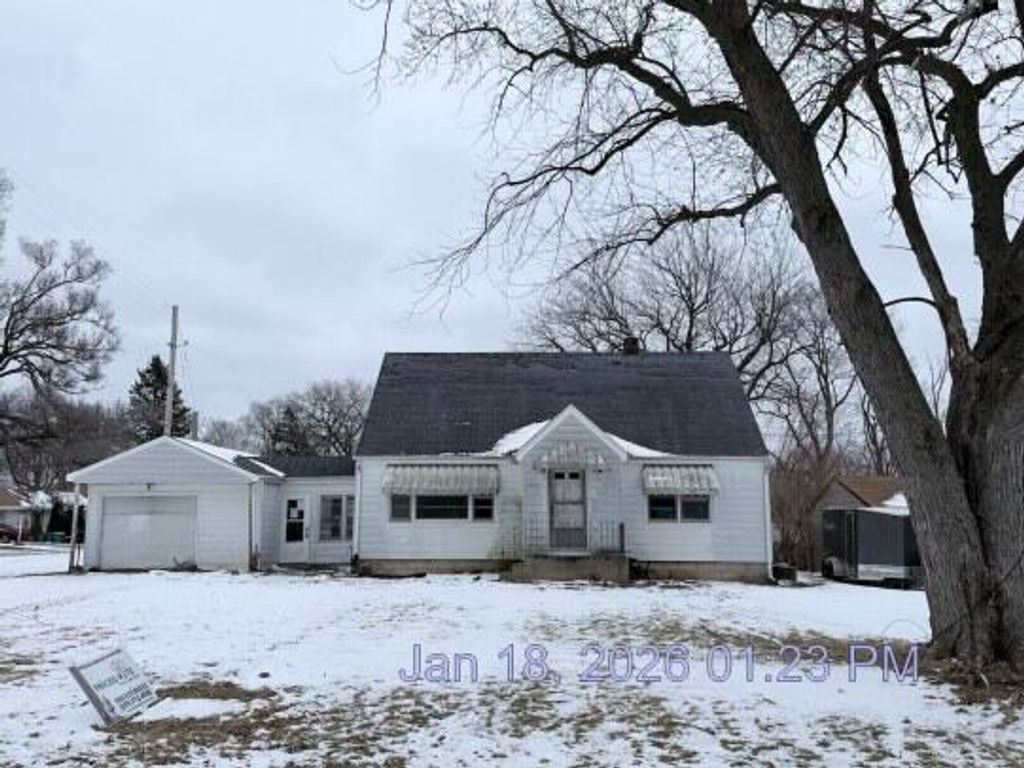 Photo of 6927 Delaware Street, Merrillville, IN 46410 (MLS # 833842)