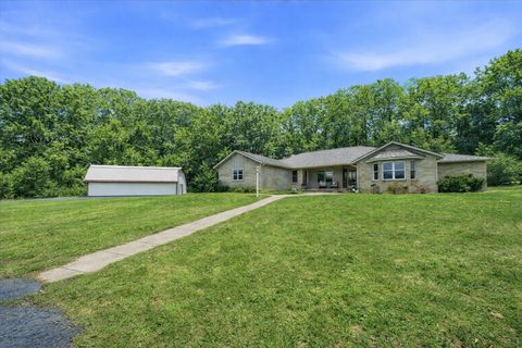 467 N 211 E, Valparaiso, IN 46383 - #: 830329