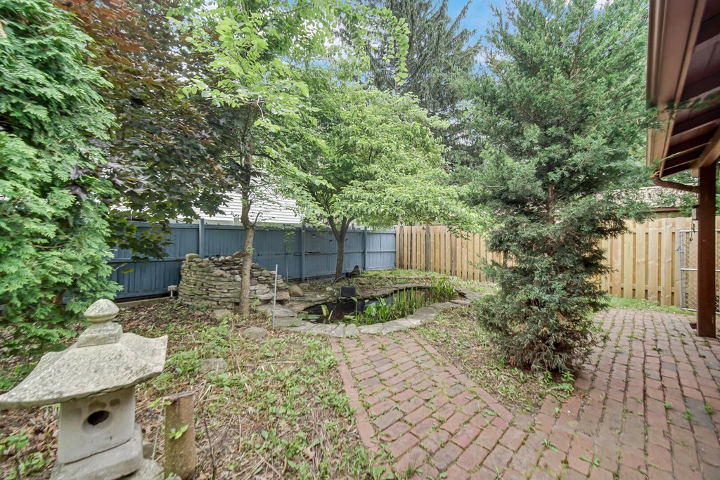 Photo of 1634 Wilson Street, Munster, IN 46321 (MLS # 840914)