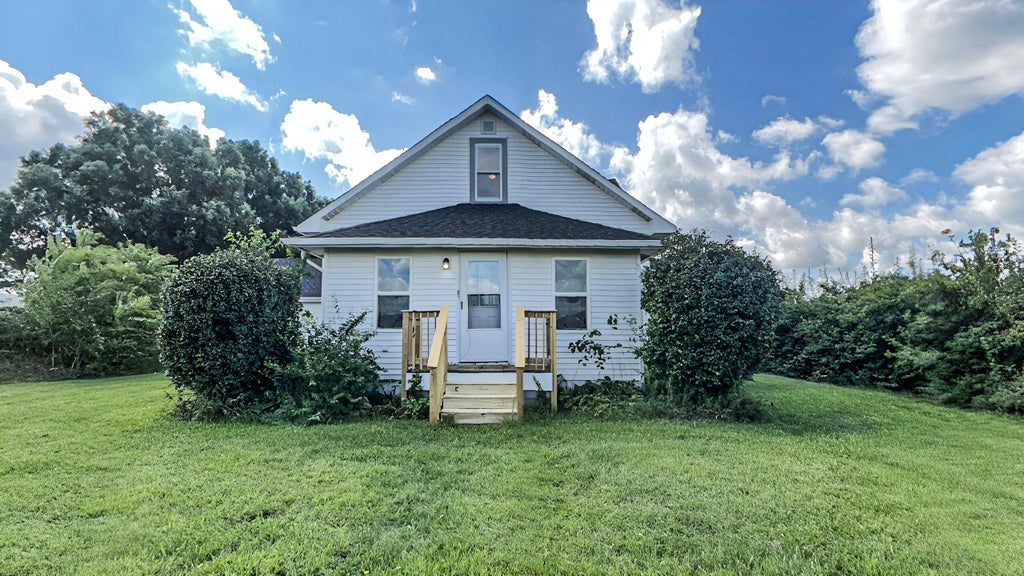 Photo of 5903 E 700 N, Monterey, IN 46960 (MLS # 847162)