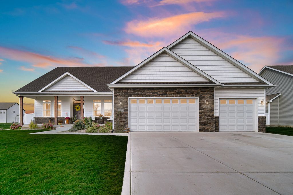 Photo of 1732 Stellar Street, Hobart, IN 46342 (MLS # 829344)