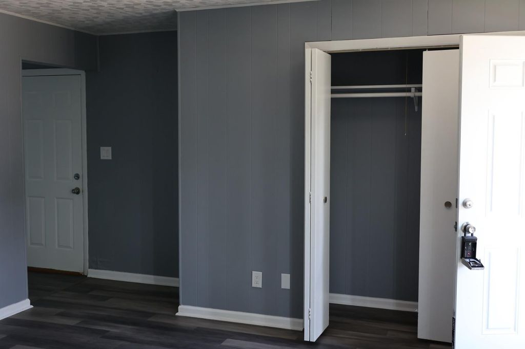 Photo of 431 W Vine Street #429, Hammond, IN 46324 (MLS # 832008)