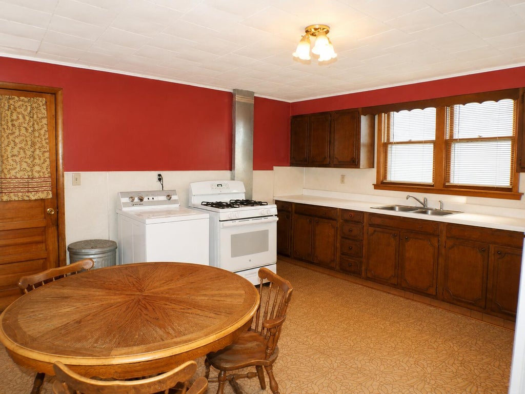 Photo of 766 W Park Road, Monon, IN 47959 (MLS # 843911)