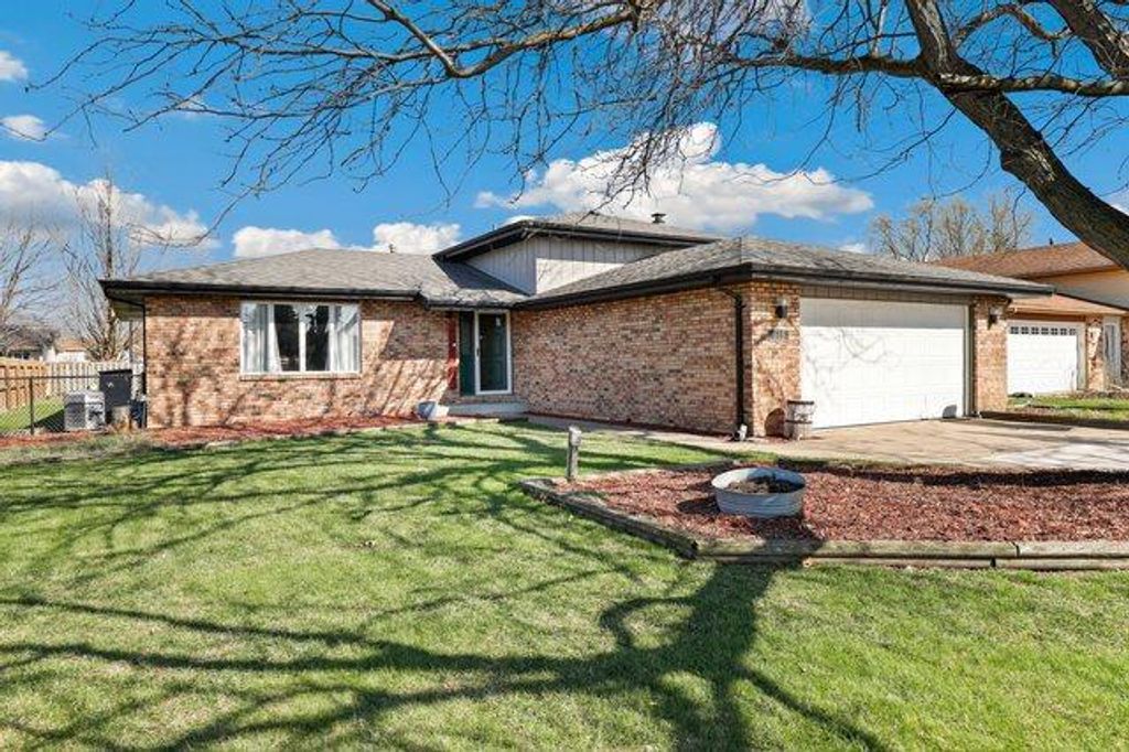 Photo of 115 Cypress Drive, Schererville, IN 46375 (MLS # 836845)