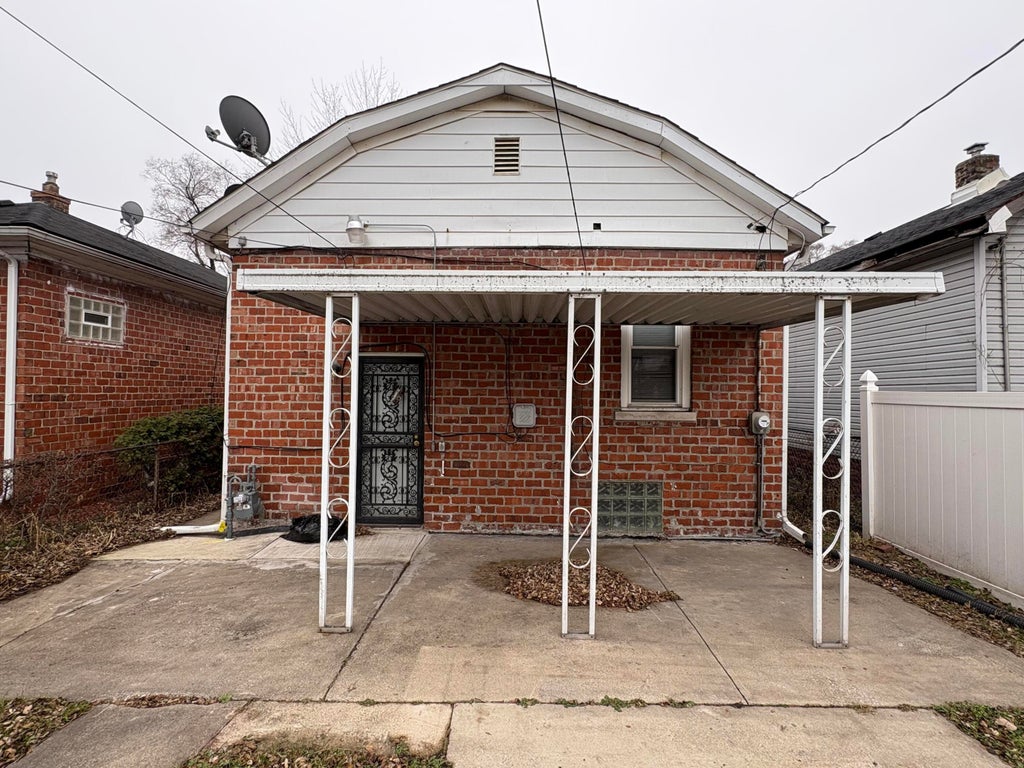 Photo of 2371 Monroe Street, Gary, IN 46407 (MLS # 847230)