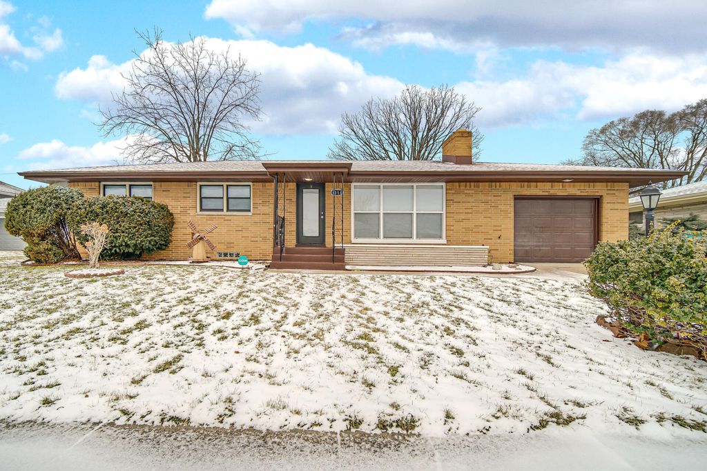 Photo of 1310 Orchard Drive, Merrillville, IN 46410 (MLS # 832319)