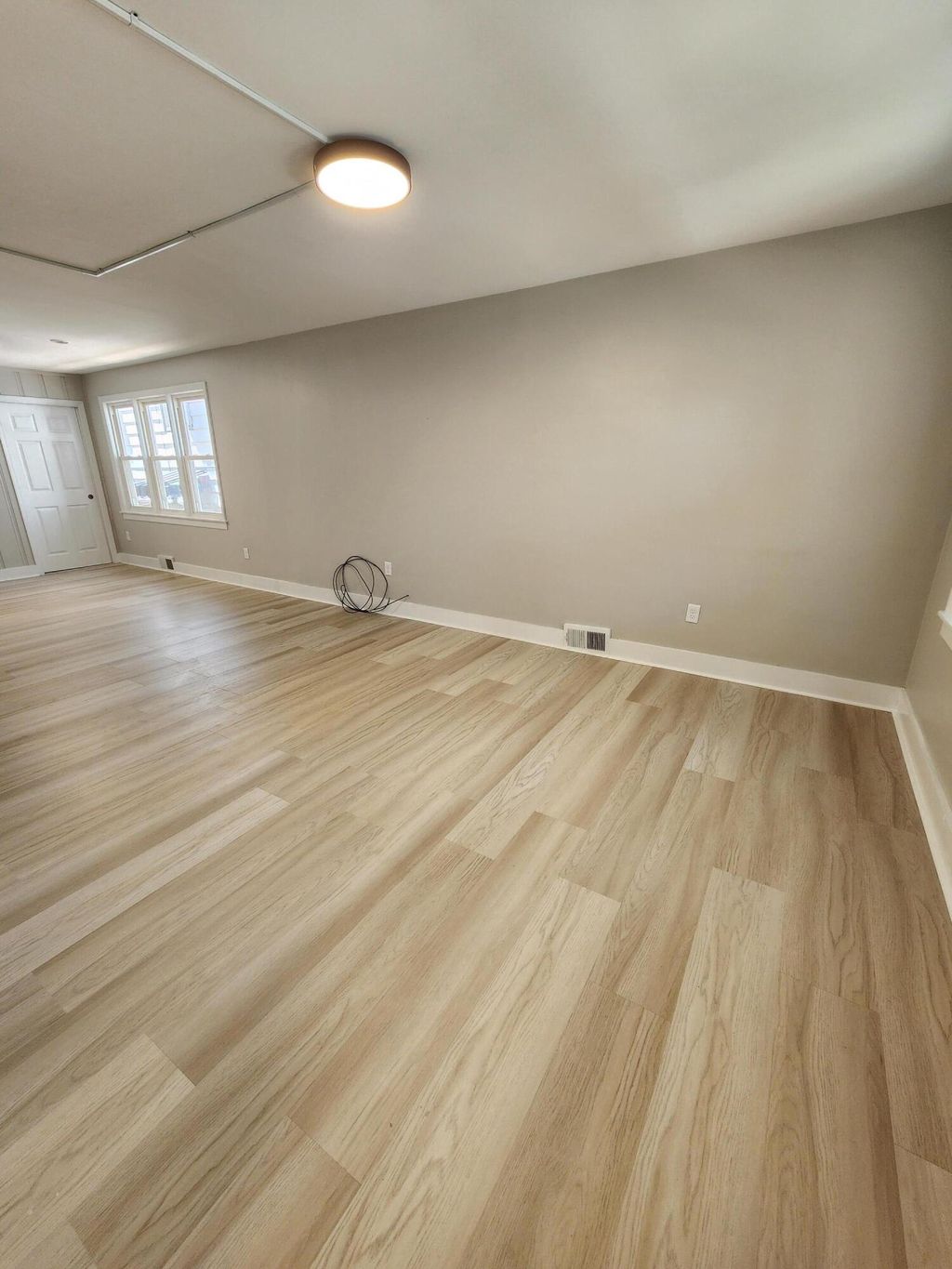 Photo of 1542 Fischrupp Avenue, Whiting, IN 46394 (MLS # 840943)