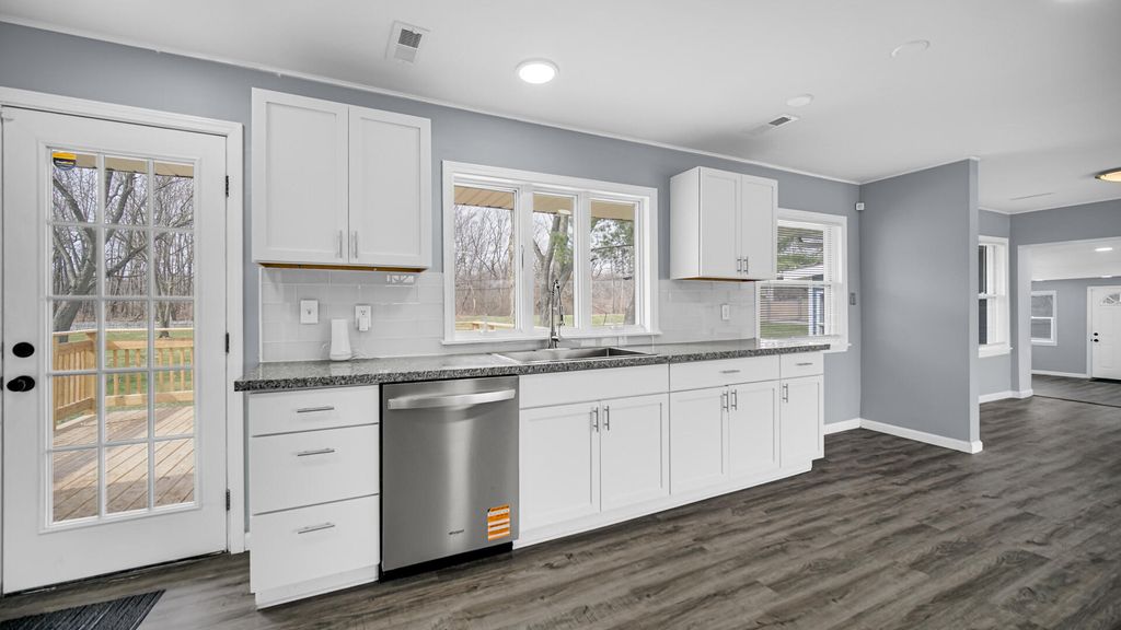 Photo of 2446 Forest Park Drive, Dyer, IN 46311 (MLS # 836035)