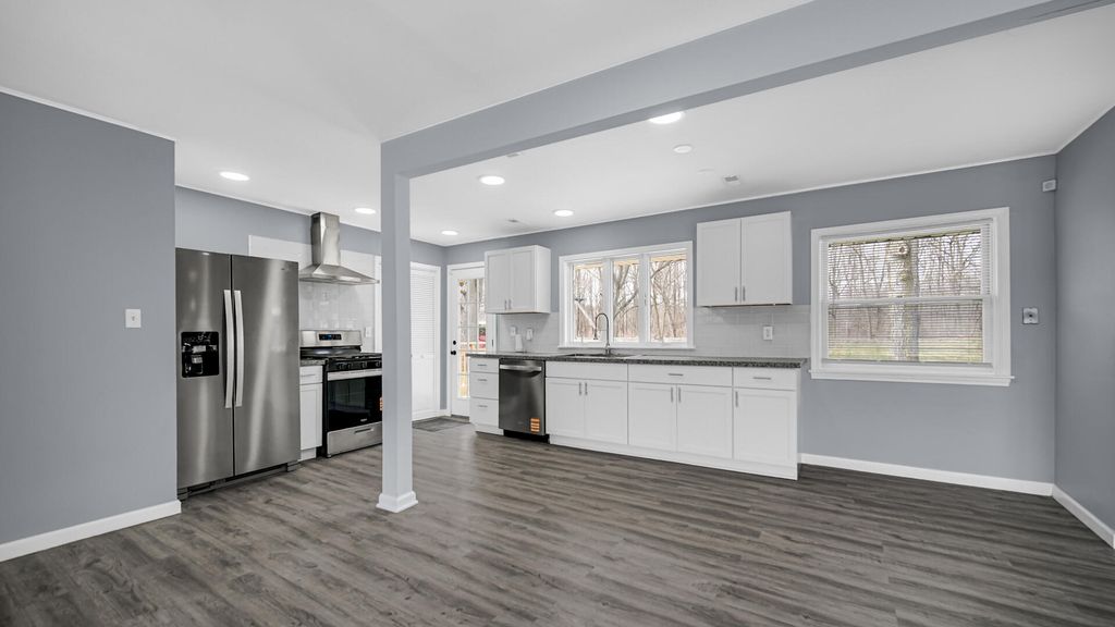 Photo of 2446 Forest Park Drive, Dyer, IN 46311 (MLS # 836035)