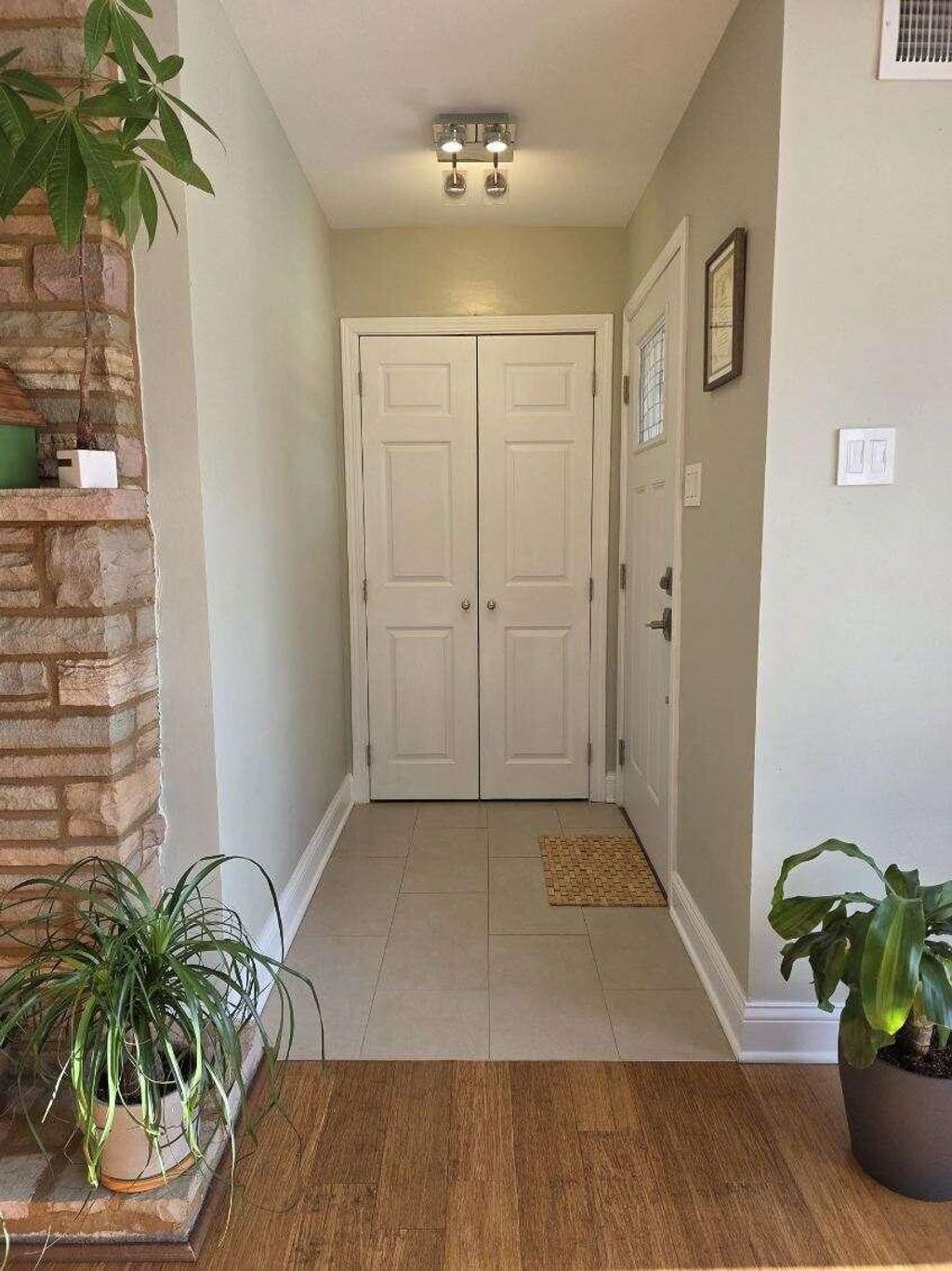 Photo of 1335 35th Street, Munster, IN 46321 (MLS # 838571)