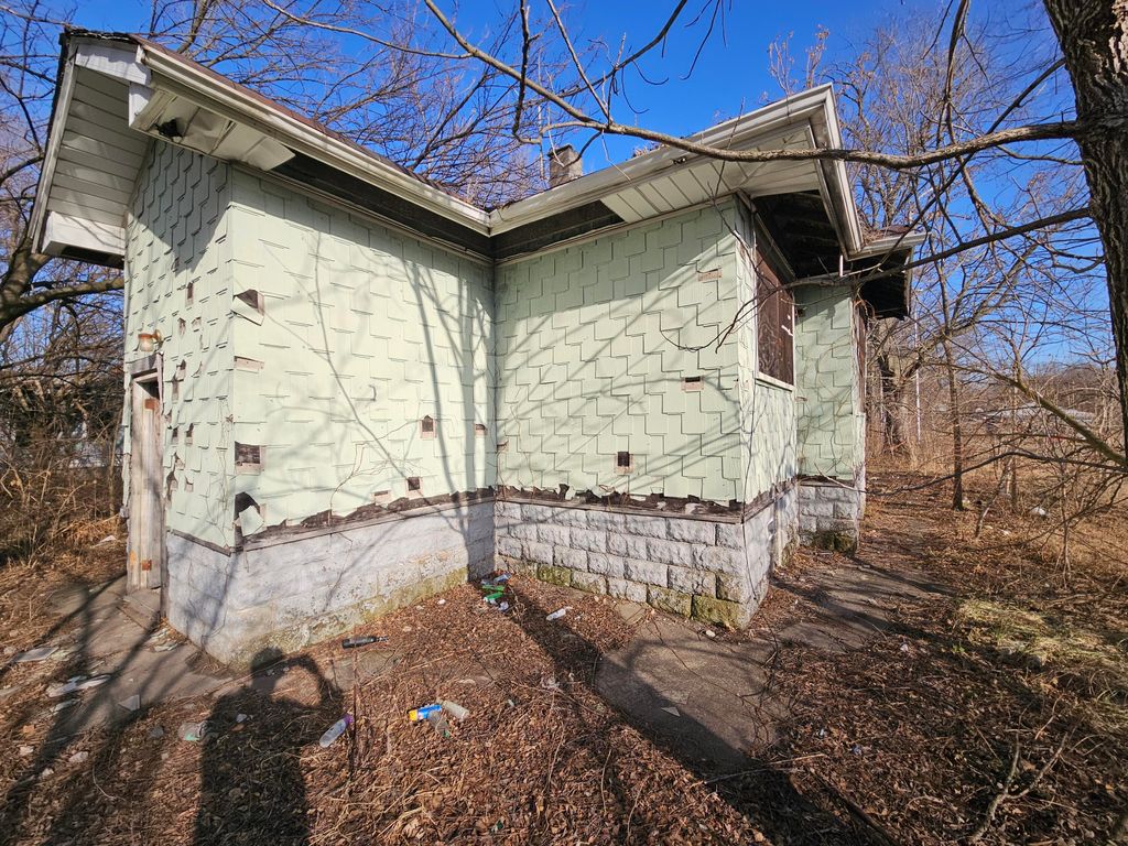 Photo of 3992 Madison Street, Gary, IN 46408 (MLS # 832738)