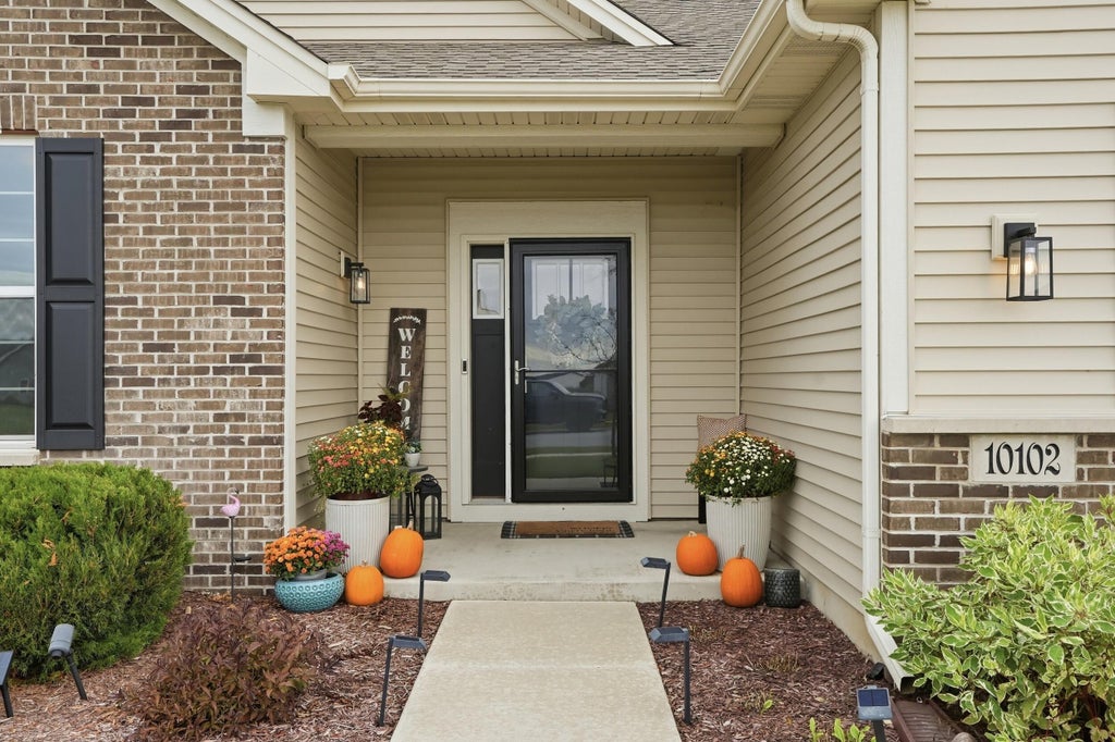 Photo of 10102 W 141st Lane, Cedar Lake, IN 46303 (MLS # 845988)