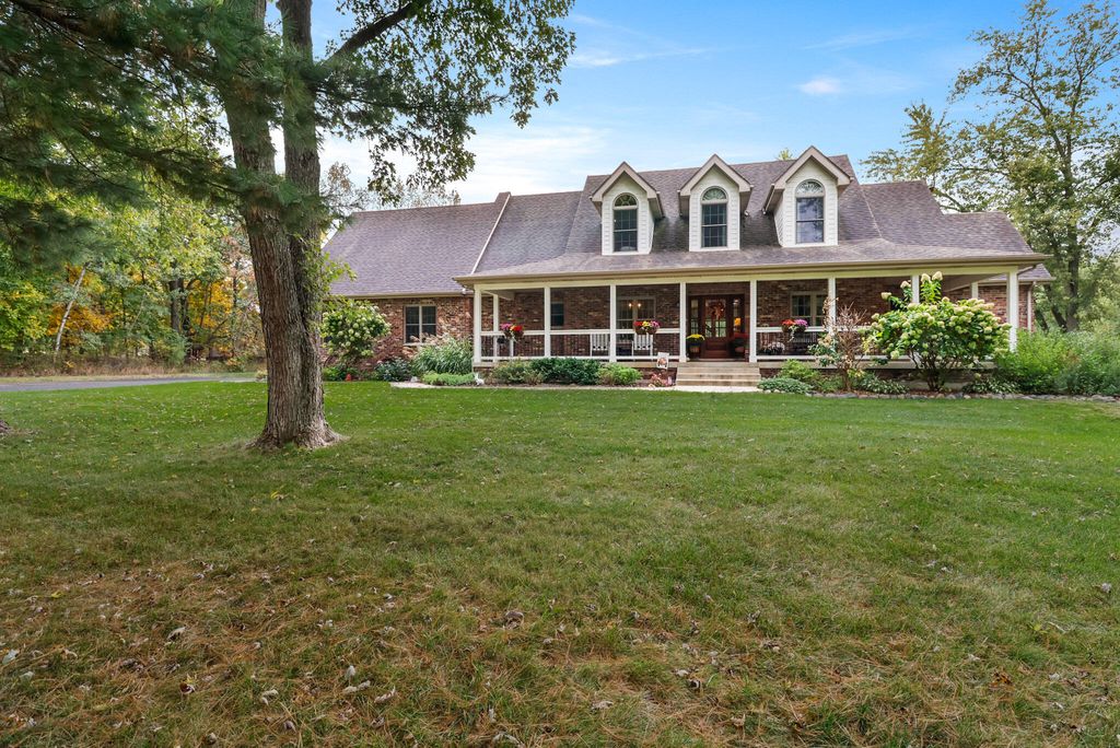 Photo of 9905 W 113th Avenue, Cedar Lake, IN 46303 (MLS # 829413)