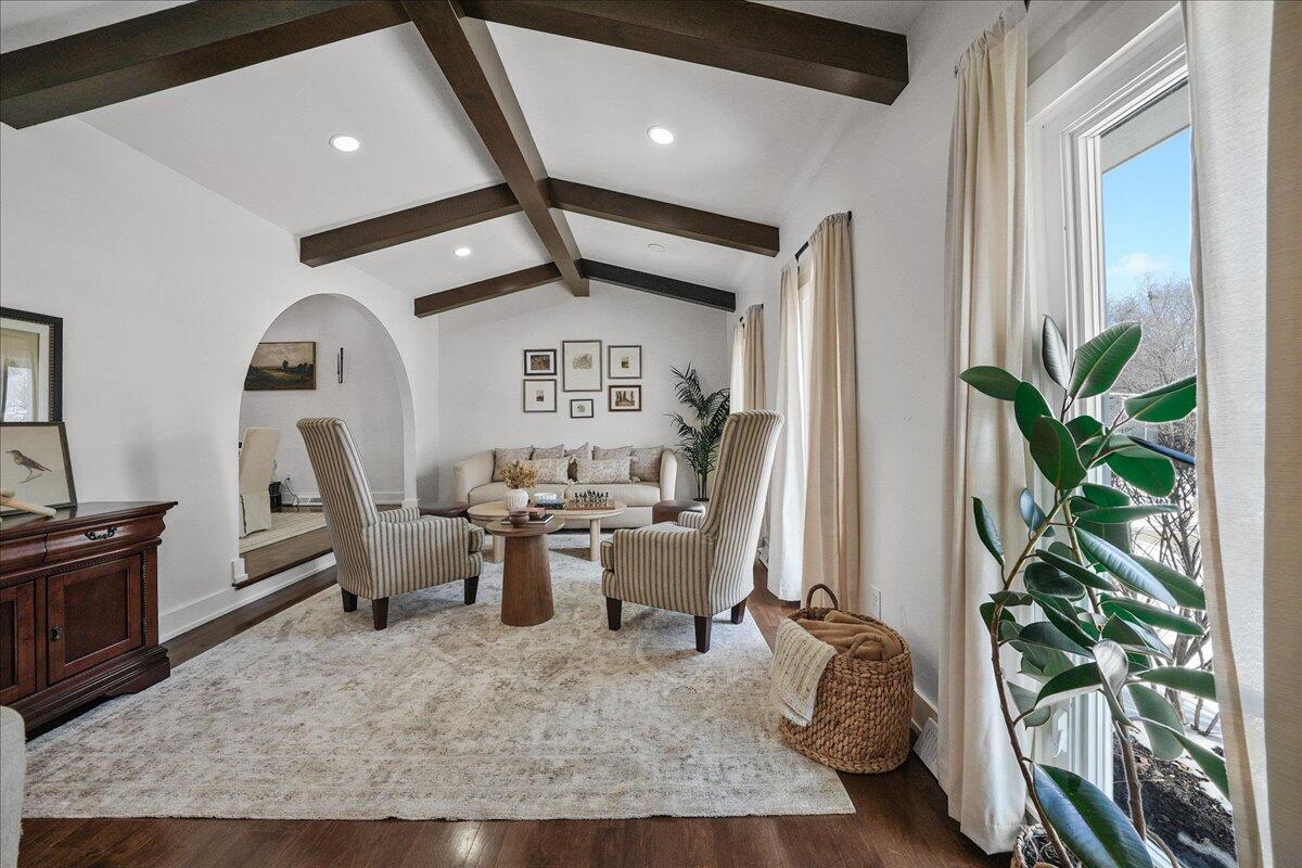 9212 Greenwood Avenue