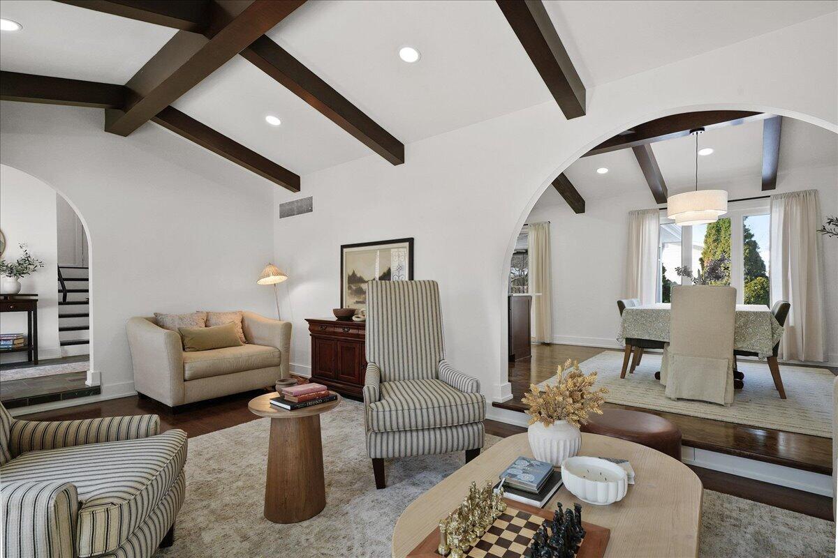 9212 Greenwood Avenue