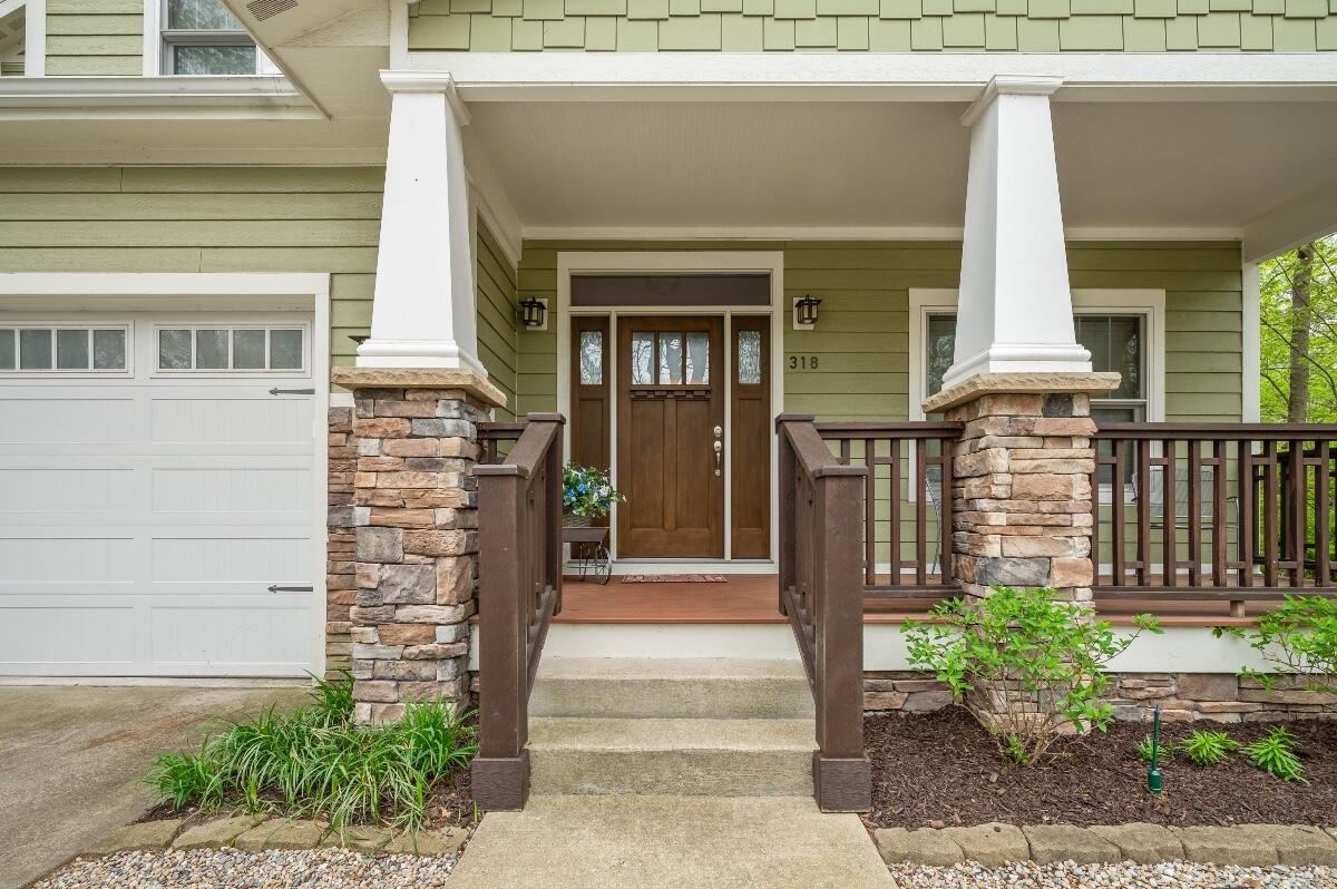 318 El Portal Drive