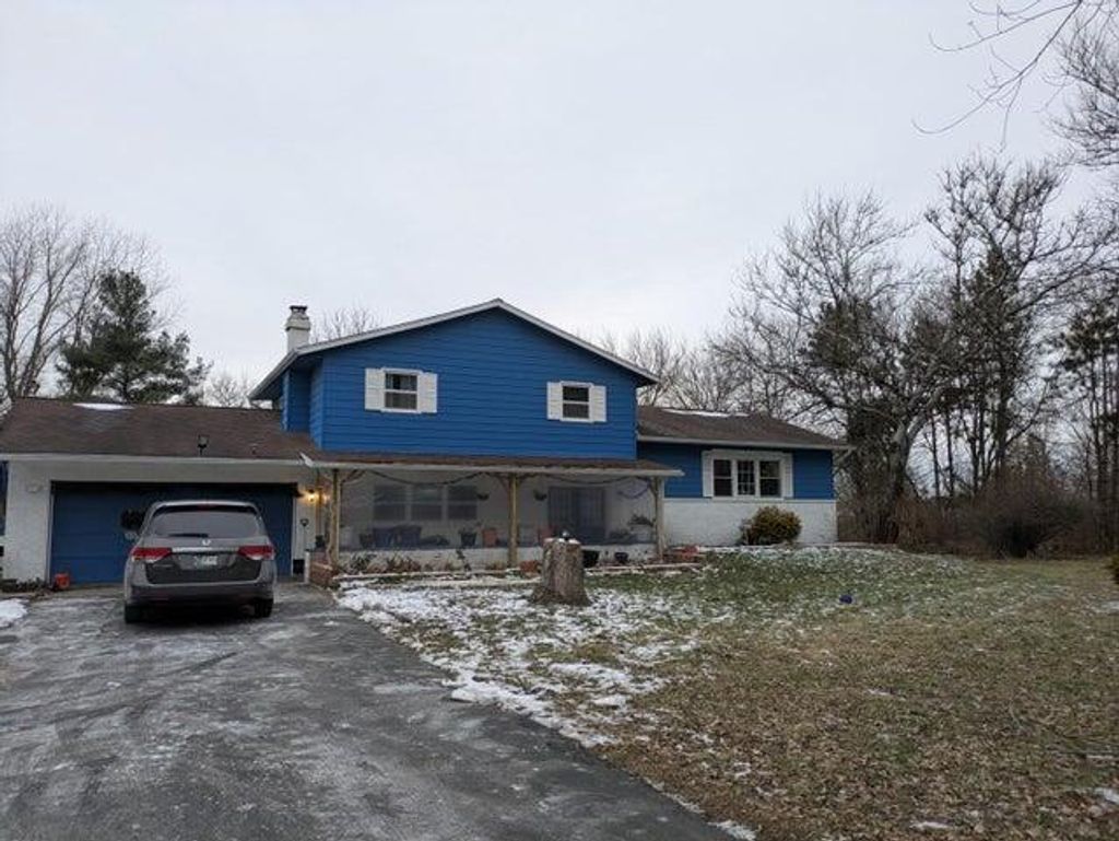 Photo of 23180 Whitcomb Street, Lowell, IN 46356 (MLS # 832441)